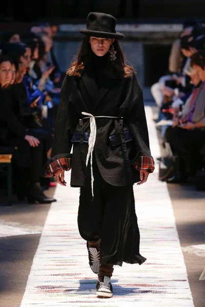 Look 33